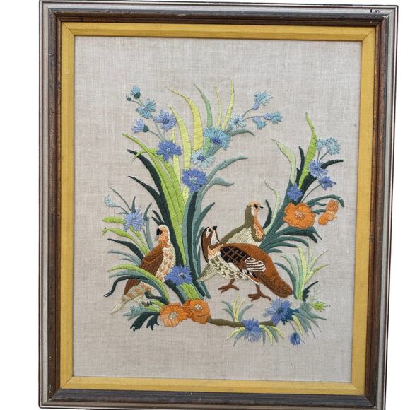 Vintage Crewel 20" x 24" Pheasants FRAME NOT INCLUDED Some Missing Threads - Picture 1 of 12